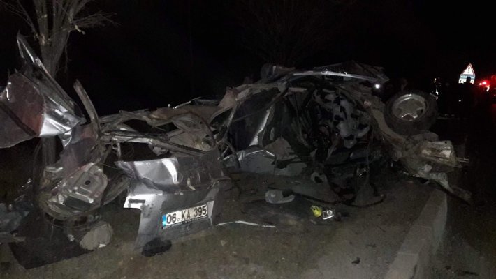 Akyurt'ta Trafik Kazası: 5 Ölü 1 Yaralı
